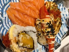 -金马门国际美食百汇(珞喻路店)