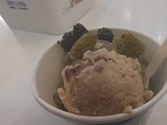 -古老冰山特色冰淇淋店(艾提尕尔店)