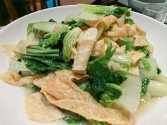 -江城小馆陕南妈妈菜·全球旅行餐厅(钟楼店)
