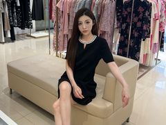 -王府井奥莱临潼小镇(临潼店)