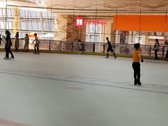 -冠军冰场(环球中心店)