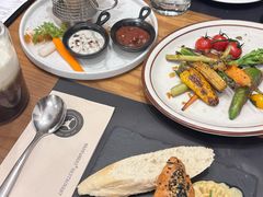 -Mark&Mars Restaurant