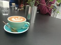 -UNI UNI(环亚凯瑟琳店)