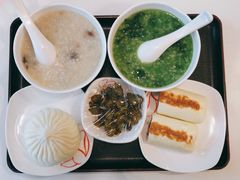皮蛋瘦肉粥-嘉和一品(长江道店)