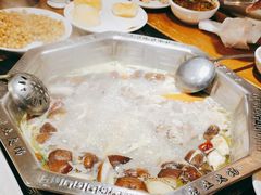 -佬土鹅肠火锅(扬中步行街店)