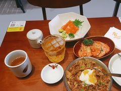 -8PINTS八品脱·日料·烧鸟·精酿小酒馆(莘庄店)