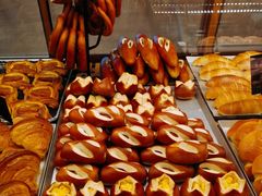 -Dough&Joe团憩(瑞虹天地月亮湾店)