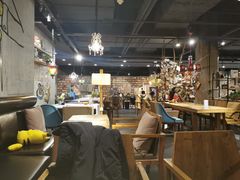 -魔方城市书房(中街益田店)
