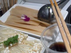 -佰人王串串香火锅(洋珠巷店)