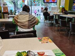大堂-佰搭果·广式茶餐厅(西华路店)