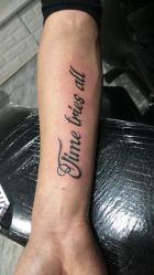 -秦皇女刺客纹身工作室