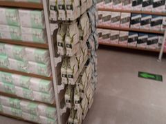 -名创优品(山东青岛华润万象城店)