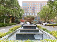 -上海漕河泾万丽酒店