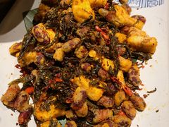 -云海肴·汽锅鸡·云南菜(天山百盛优客店)