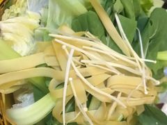-武氏皖北网红三胖地锅鸡(桐城路店)