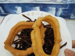 焦圈-老磁器口豆汁店(天坛店)