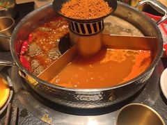 -晓宇重庆火锅(西安荟聚店)