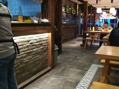 -弄堂咪道-饭香·面香·馄饨香(钦州北路田尚坊店)