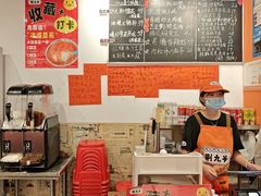 -荆九爷爆炒桥头三嫩(云南北路店)