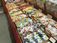 -来伊份(马群新街二店)