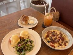 -ROAST coffee & eatery