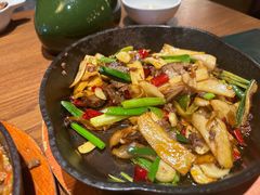 -云海肴·汽锅鸡·云南代表菜(天山百盛优客店)
