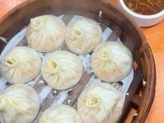 -莱莱小笼·乔艾