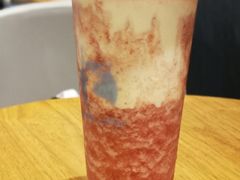 莓莓芝士茉香茶-瑞幸咖啡(新世界中心店)