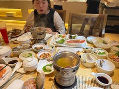 -雍和会海鲜姿造自助(湖东路店)