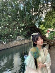 -一揽芳华汉服旗袍体验馆(拙政园店)