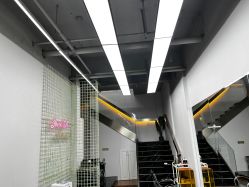 -茶发Salon·烫发染发理发