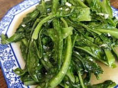 -老钟家烤羊排·敦伊阁清真餐厅胡羊焖饼