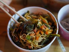 皮蛋拌凉面-燕子煨汤(山海关路店)
