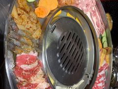 -哈哈碳都·牛肋条无限自助烤肉(台江万达店)