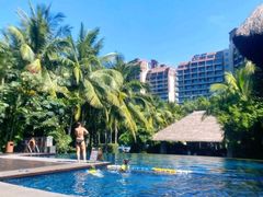 -三亚湾海居铂尔曼度假酒店