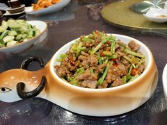 小炒黄牛肉-周大厨辣椒炒肉(巨龙路店)