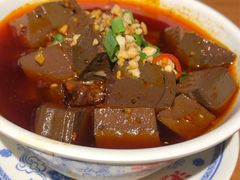 土冒血旺-炉小二铜锅牛蛙•川湘菜(三里屯店)
