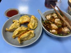 -天天锅贴王(迎凤街店)