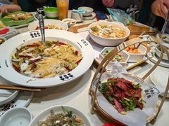 -渔语鱼酸菜鱼新川菜(来福士店)