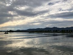 进门的一片大湖-野鸭湖国家湿地公园