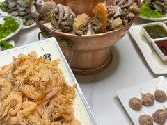 -鑫渔港海鲜本地菜·山海关浑锅(东戴河店)