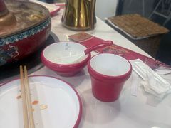 -毛辣果·贵州红酸汤牛肉火锅(西单店)