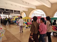 -王府井奥莱临潼小镇(临潼店)