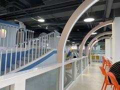 -蓝鲸奇亲子游泳俱乐部