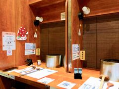 -独食火锅·半米屋台(直营总店)