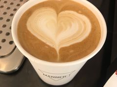 燕麦拿铁-Manner Coffee(芮欧百货店)