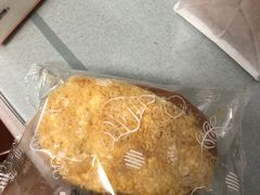 -红宝石·鲜奶小方·海派西点房(南丹店)
