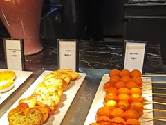-广州万富希尔顿酒店·感趣自助餐厅·金秋蟹宴生蚝海鲜刺身