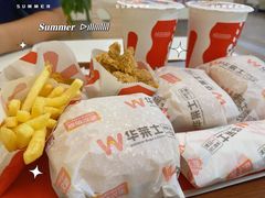 -华莱士·全鸡汉堡(济南大明湖店)
