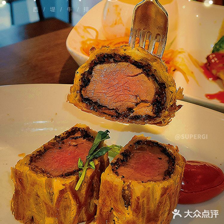 广州老牌精致西餐厅🌹西堤上新威灵顿牛排
